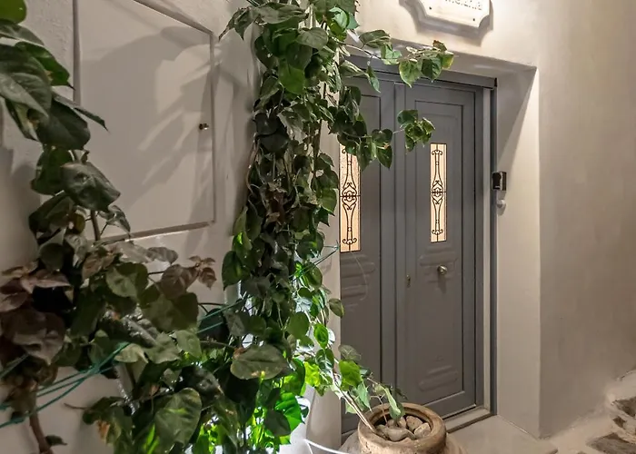 Melania Villa Mélanes